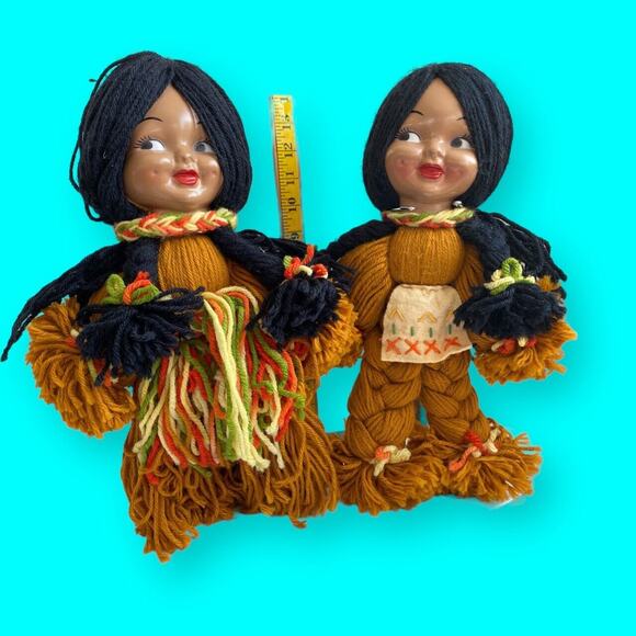 Yarn Dolls Native American, Braided Black Hair, Multicolor Clothes 15” Vtg - Picture 7 of 11